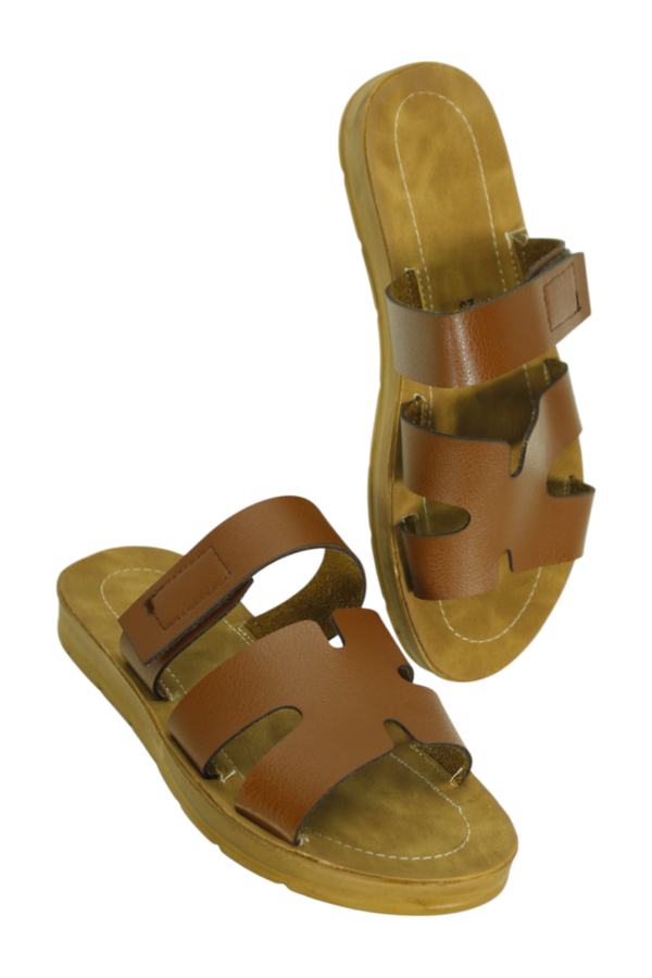 Sandalia "H" Tan con Velcro Mod. 06 5038 - Image 3